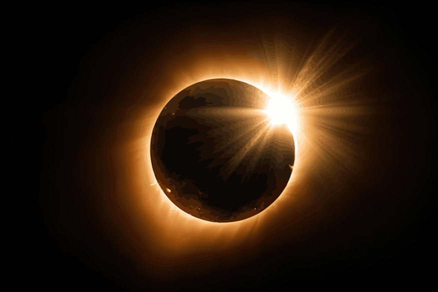 Eclipse solar com brilho intenso em um ponto da borda e halo alaranjado ao redor do disco escuro, efeito tipo “anel”.
